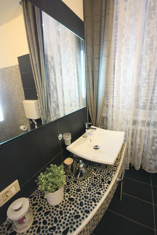 B&B 7 Archi Como Pokoj fotografie